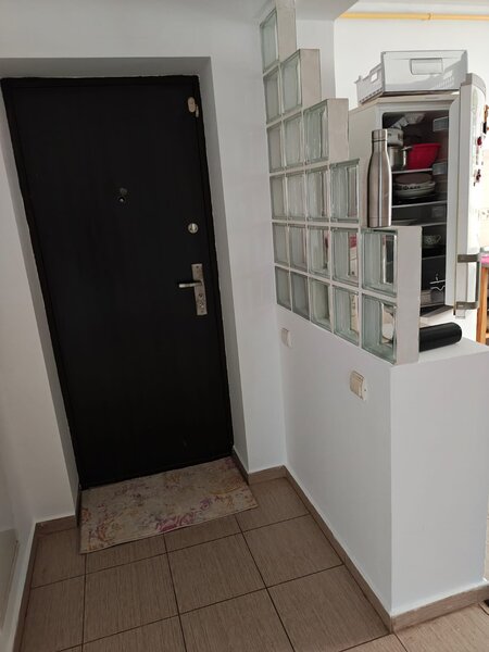 Prelungirea Ghencea Vand ap 3 cam spatios 80m D. Taberei str Ghindari